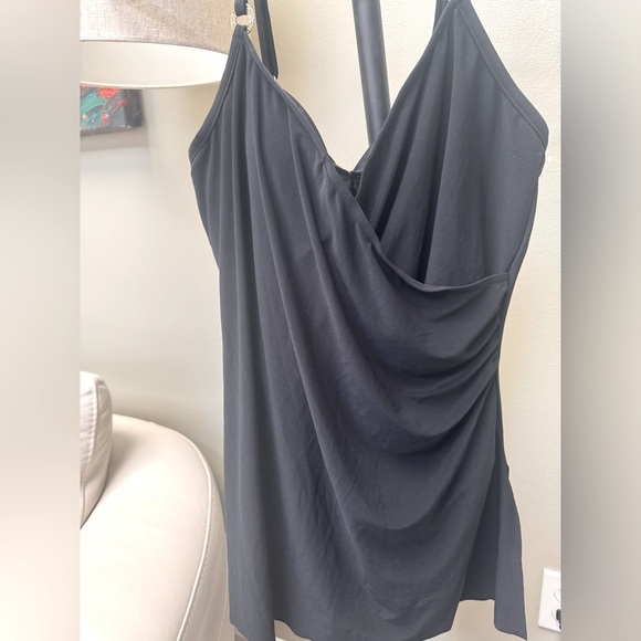 Magic suit 14 like new - Picture 1 of 4